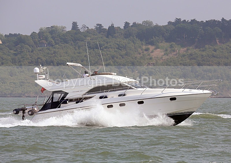 140601 RELAX PRINCESS 440 WT7A5259 - Flybridge Cruisers