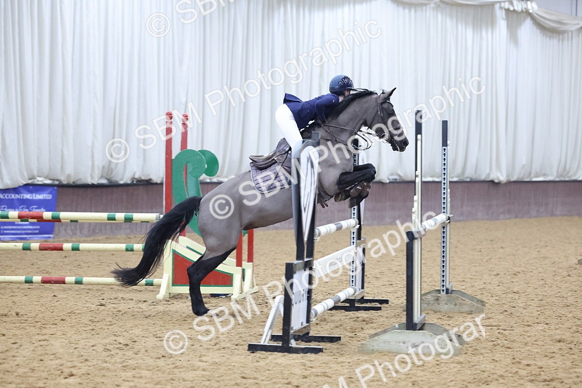 SBM_003380 - Class 11 - Blue Chip Pony Newcomers - 1.00m Open