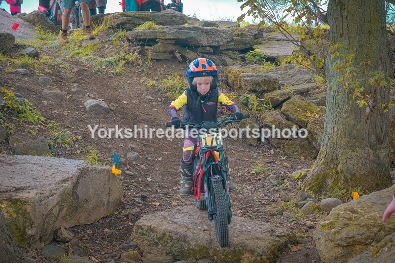 DSCF0412 - Ripon MC Trial 27/09- kids