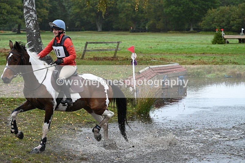 WJ7_3209 - Time 10:47 to 11:11 at the water