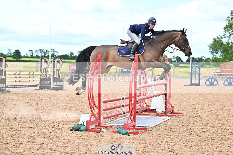 240608A-112413-02157 - Cls 3 Snr 1.05m Open