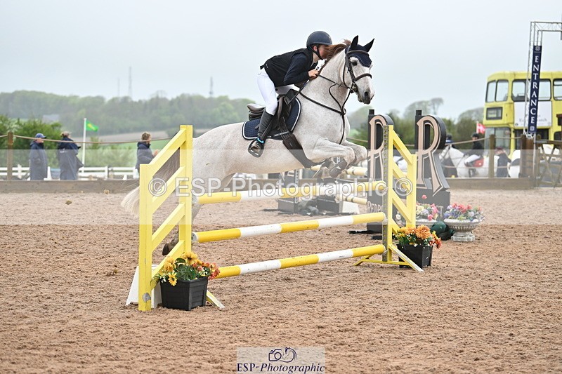 240505A-123729-05131 - Cls 4 Blue Chip Pony Newcomers & 1m Open