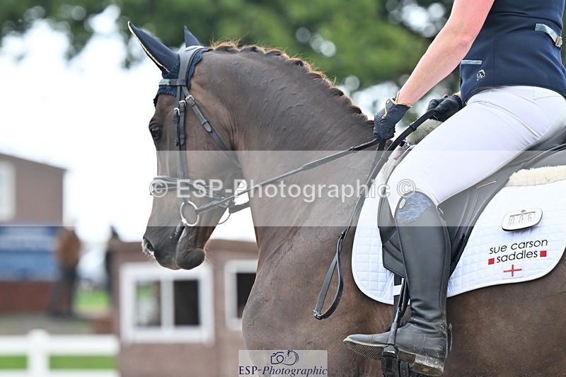 250907-134940-08589 - 006-Verity.PerryVogue