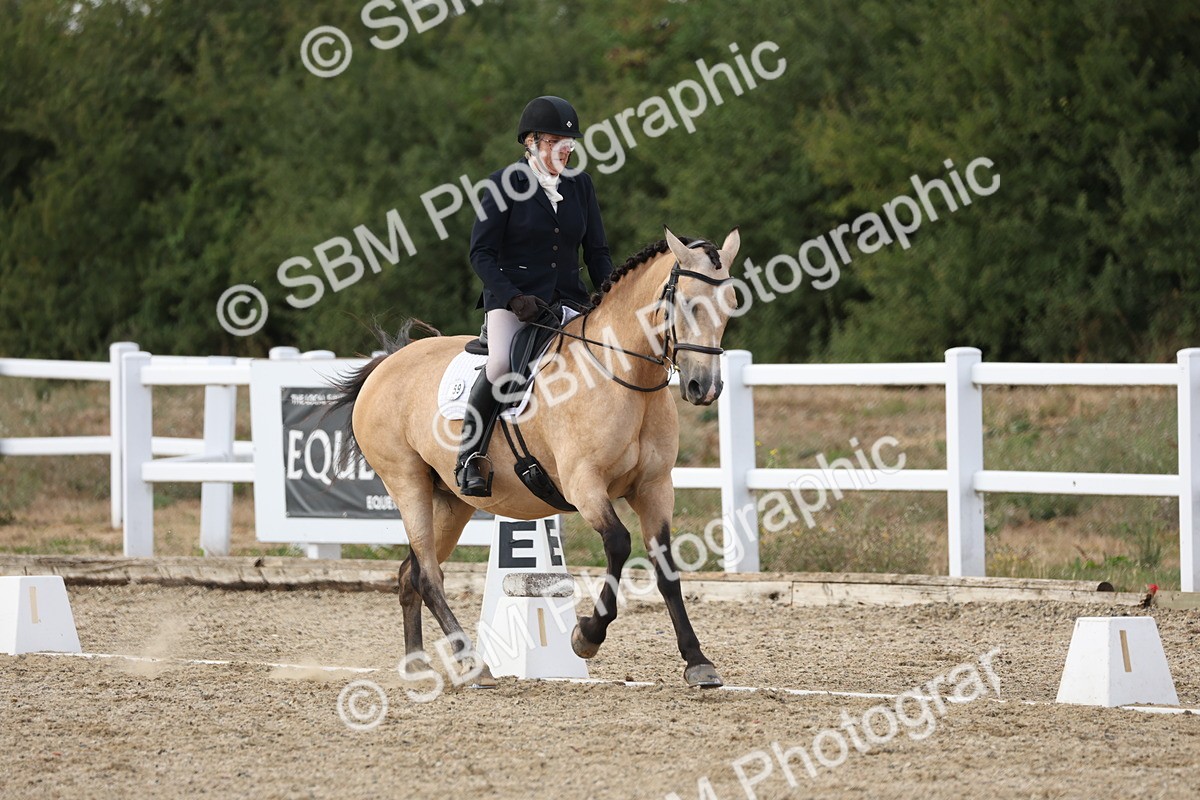 SBM_015695 - Class 6 - E5 Silver 15.54.16.58