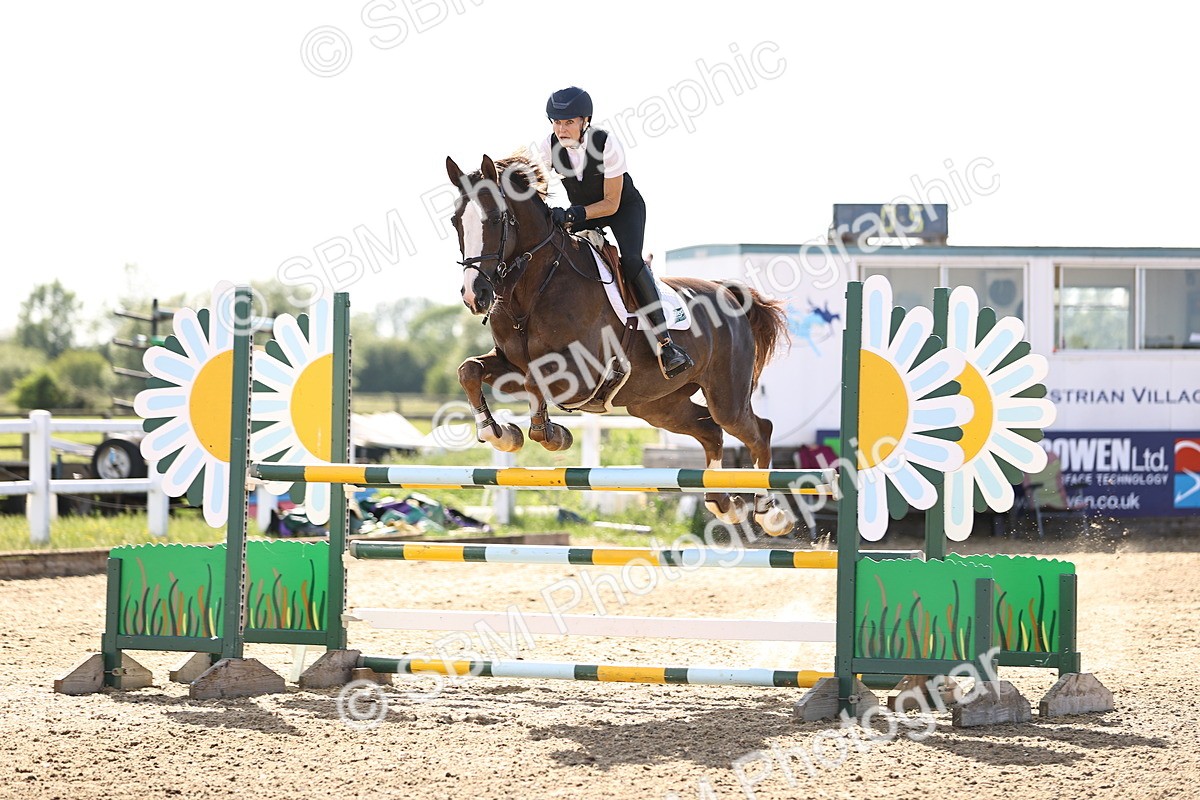 SBM_003098 - Class 5 - Senior Foxhunter - 1.20m