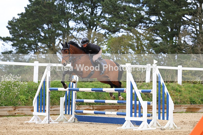 3E7A1863 - Class 7: Senior Newcomers/1.10m open