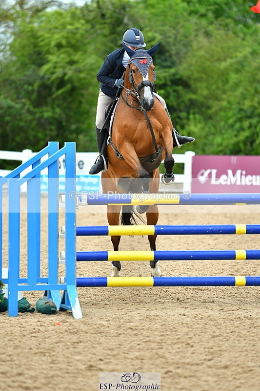 230507A-134353-08202 - Cls 43 1.05m Amateur Quali