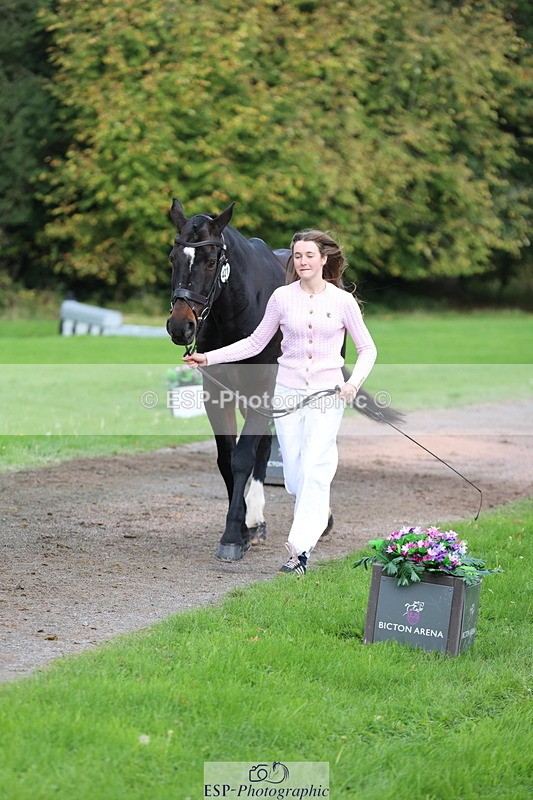 251026A-115703-25779 - F-421-Isabella.Hooton