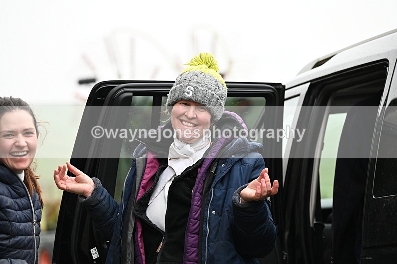 WJ6_6438 - Meet