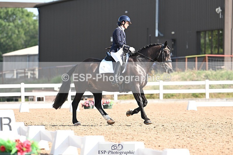 250816-104001-03442 - 074-Jessica.AllenHendrewen.Desert.Lady