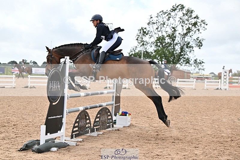 250831-123727-08346 - H-380-Vicky.Stacey