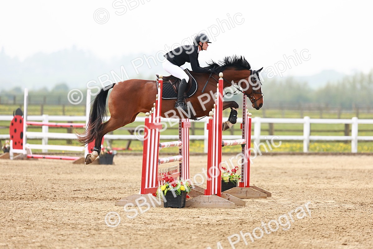  - Class 18 - Senior Newcomers - 1.10m