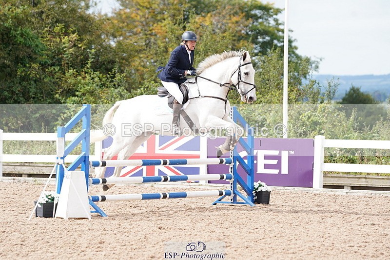 240915A-113744-09492 - Cls 33 85cm Amateur Qualifier