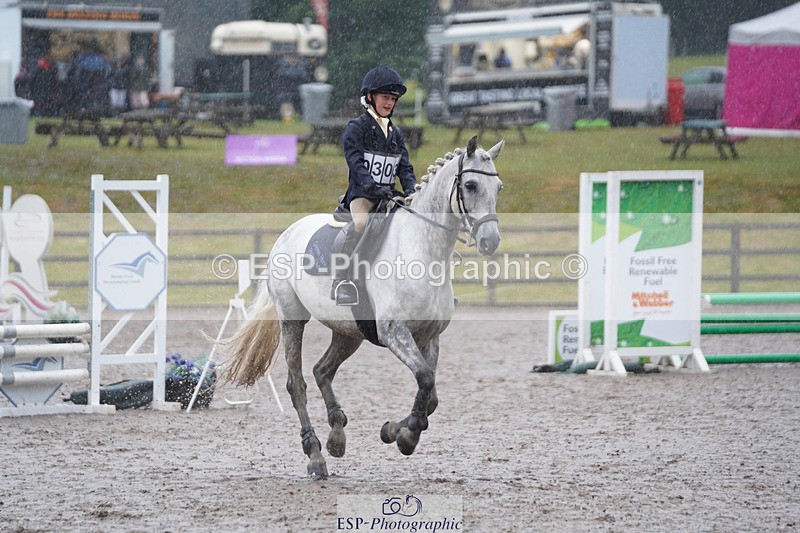 240824X-082140-20136 - 70cm Round 1 8.30 to 9.30