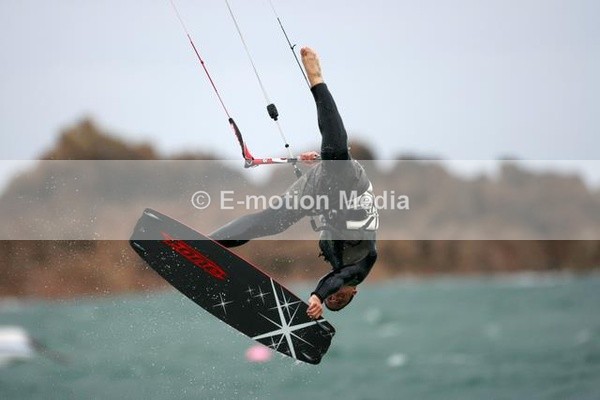 KS 190807-114 - Kite Surfing