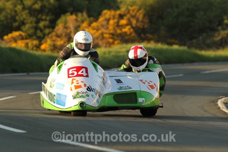 Anthony Eades / Ian Greensmith - Monday Practice - Sidecars