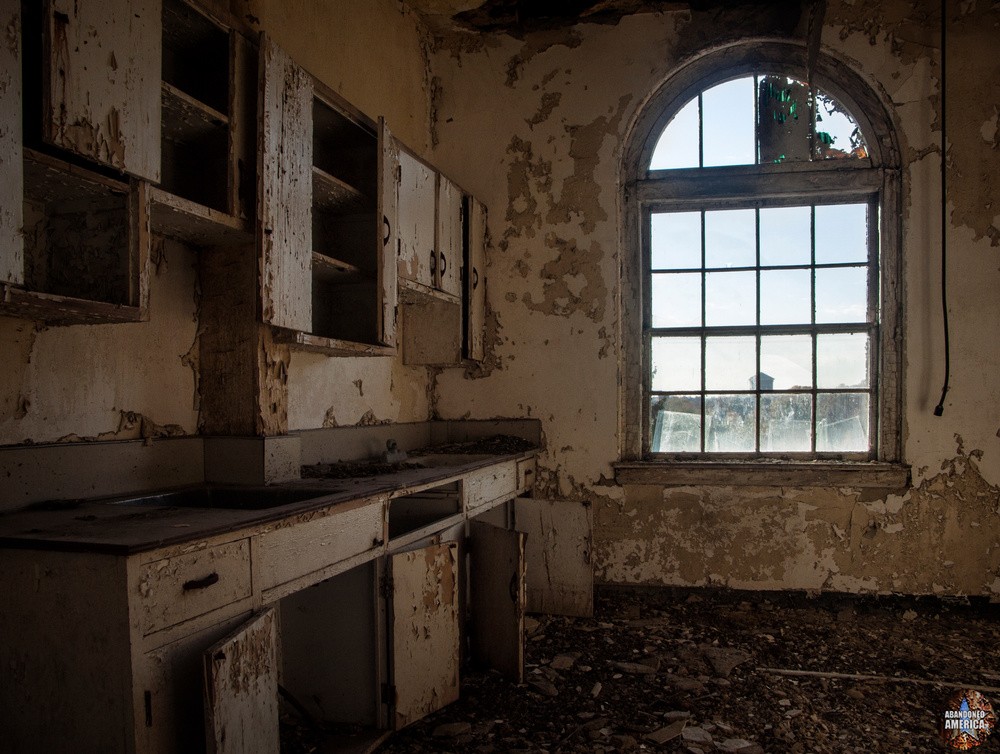 Sydenham/Montebello Hospital (Baltimore, MD) | Nurse's Station - Sydenham/Montebello Hospital