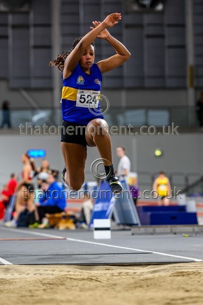 AgeInd25SAT-919160 - Field Female