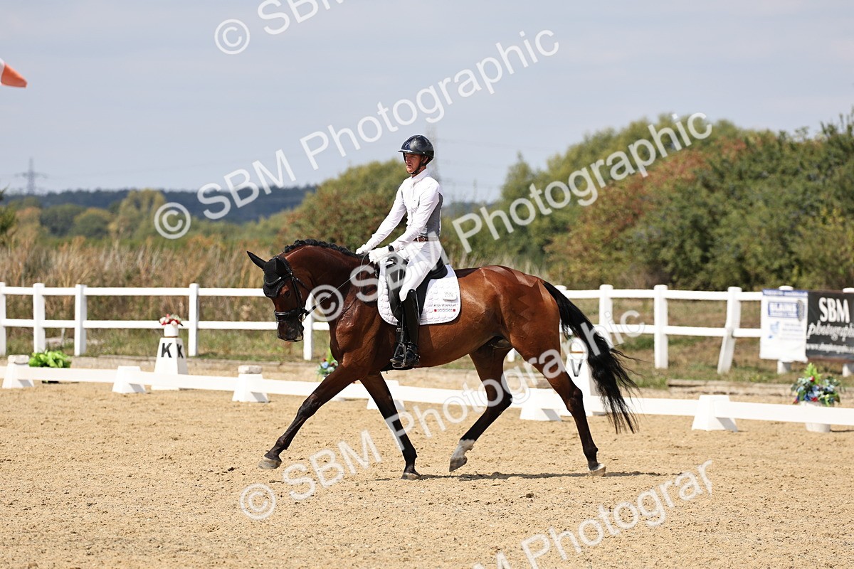 SBM_018765 - Class 16 - Novice 5 - 12.08-13.11