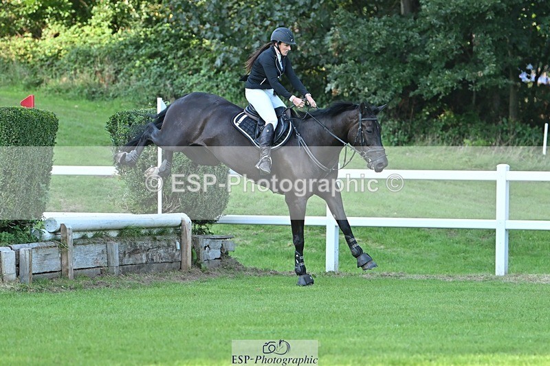 230909-174353-07759 - Cls 14 Snr 1m Derby