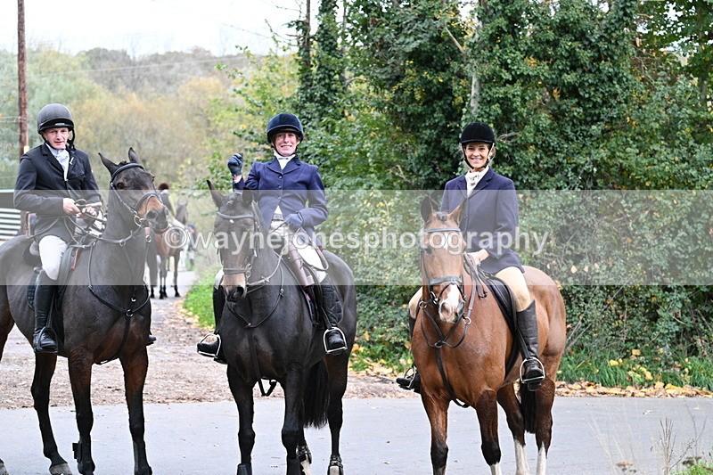 WJ7_7407 - Walk Home..