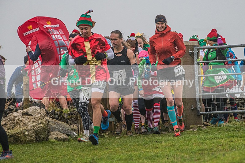 Litton-240 - Litton Christmas Cracker Fell Race Sunday 15th December 2024