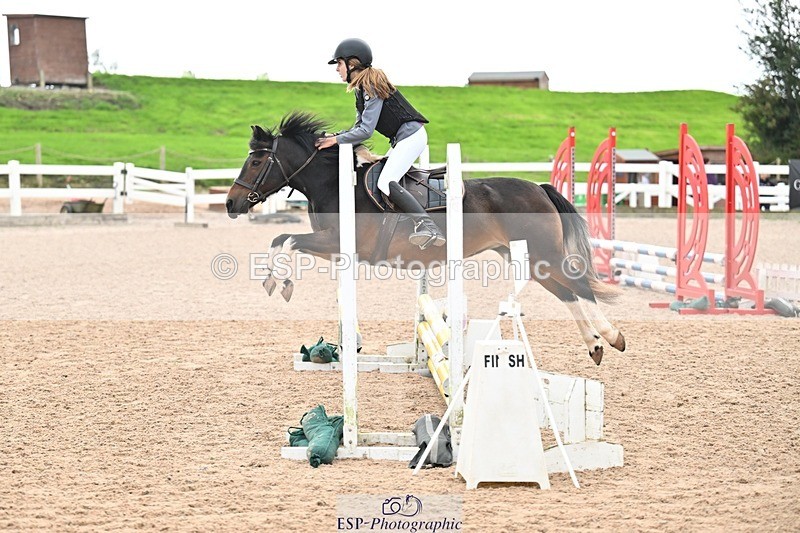 250920-100437-00106 - Cls 20+21 Club and Schools 60cm