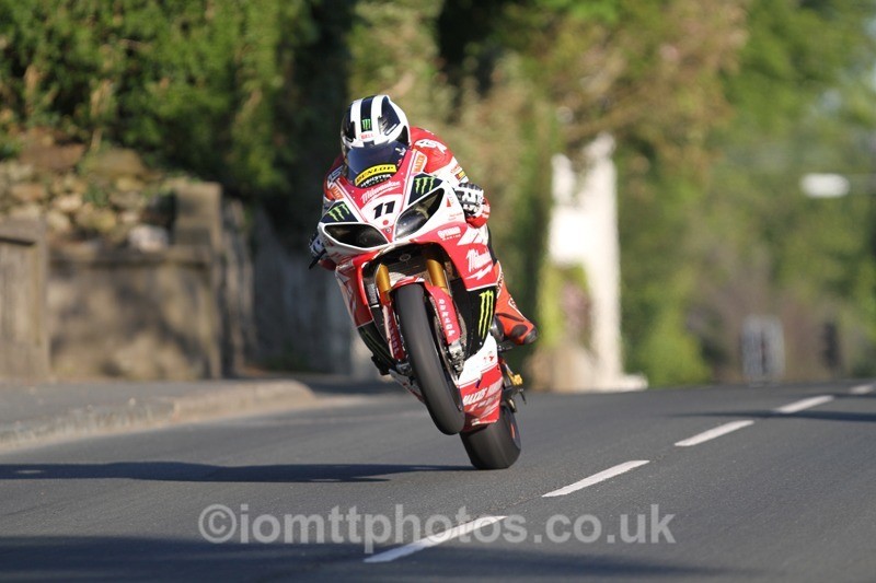 IMG_5239 - Thursday Practice  TT 2013