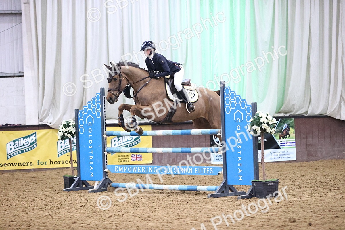 SBM_007523 - Class 23 - Senior Newcomers - 1.10m