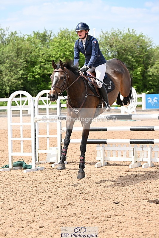 240605A-140413-00648 - Cls 4 Newcomers and 1.10m Open