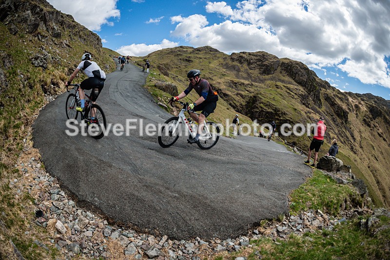 140245 - Hardknott Hairpin 14.00 - 15.00