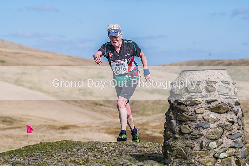 Arant haw-411 - Kendal Winter League Arant Haw Fell Races Sunday 2nd April 2023