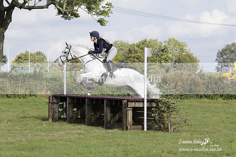  WWHT 171021 3219 - Intermediate (0.90m)  17/10/21