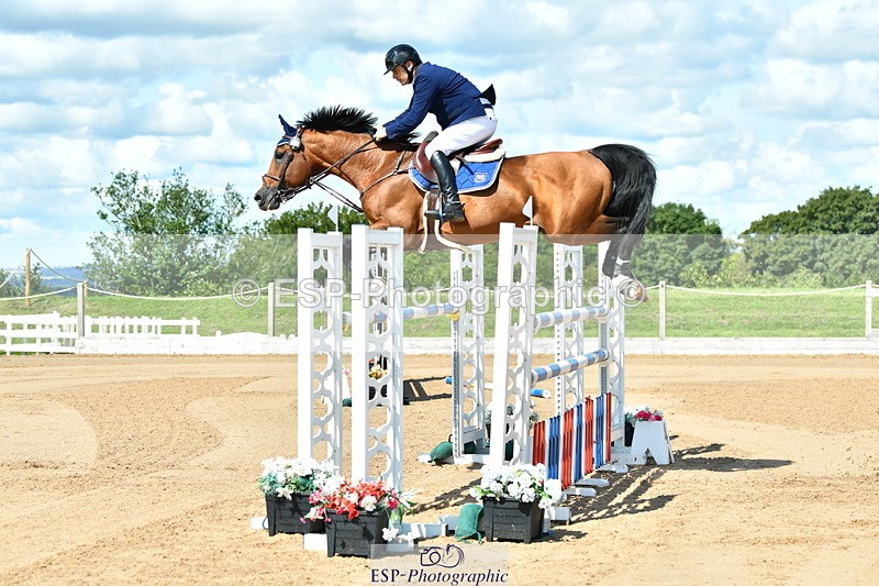 230720A-104137-01936 - Cls 5, 2 Star Medium 1.35m