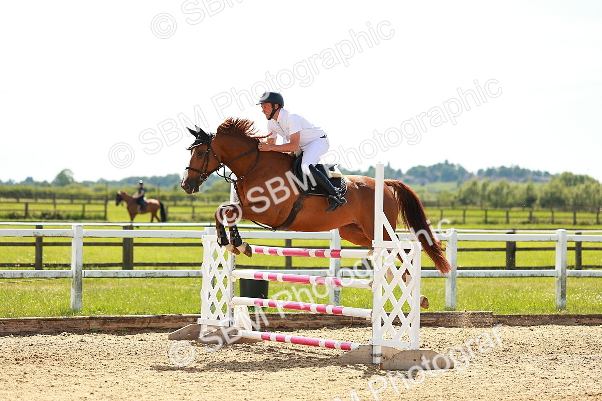 SBM_002583 - Class 4 - Senior Newcomers - 1.10m