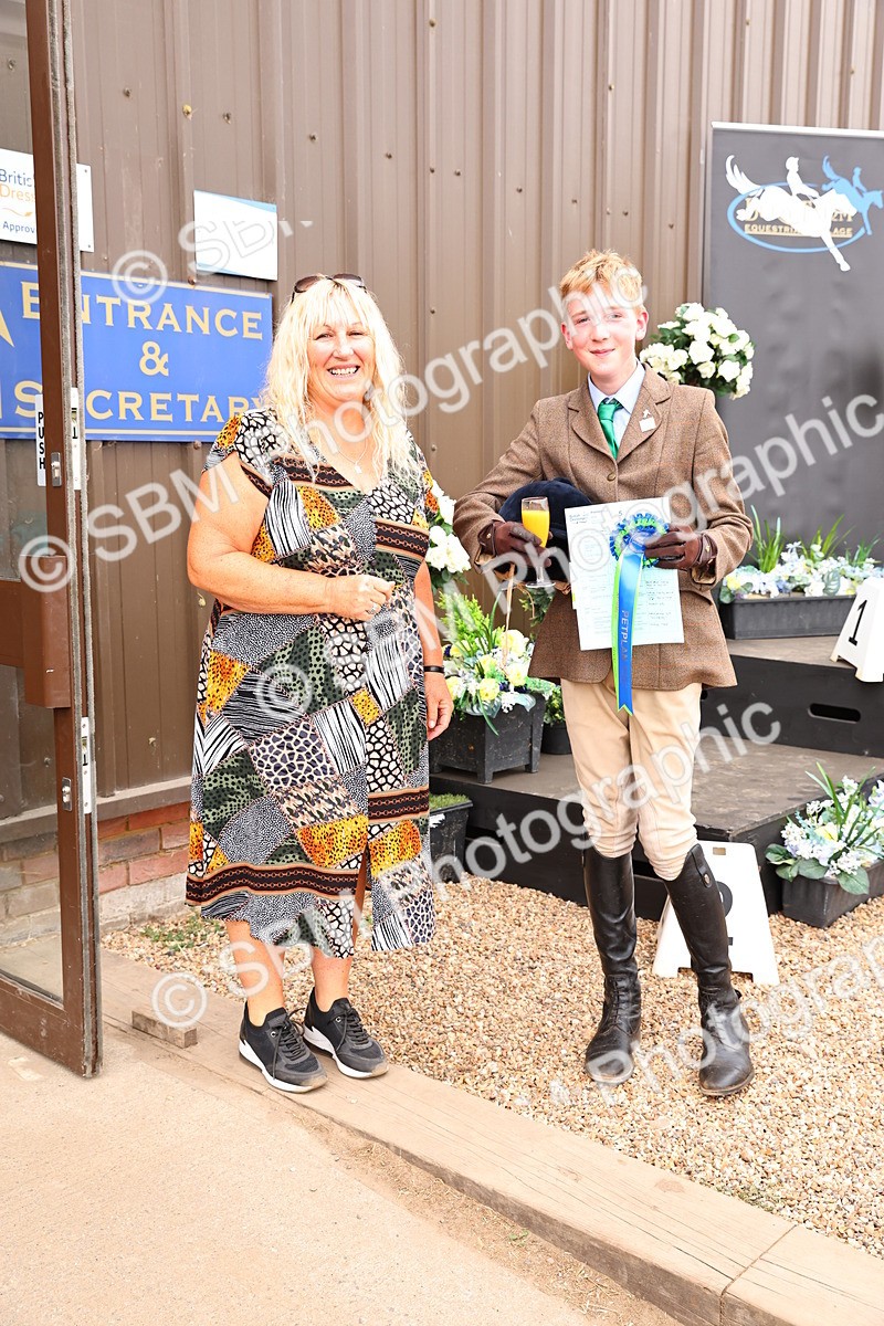 SBM_001911 - Presentations - cart