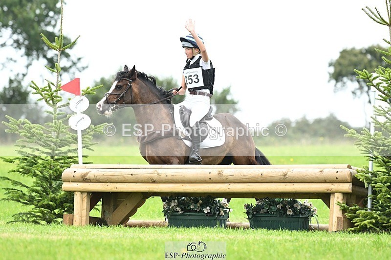 240831A-141417-03668 - 253-Kelsey.Webber-YARTY.RIBBONS