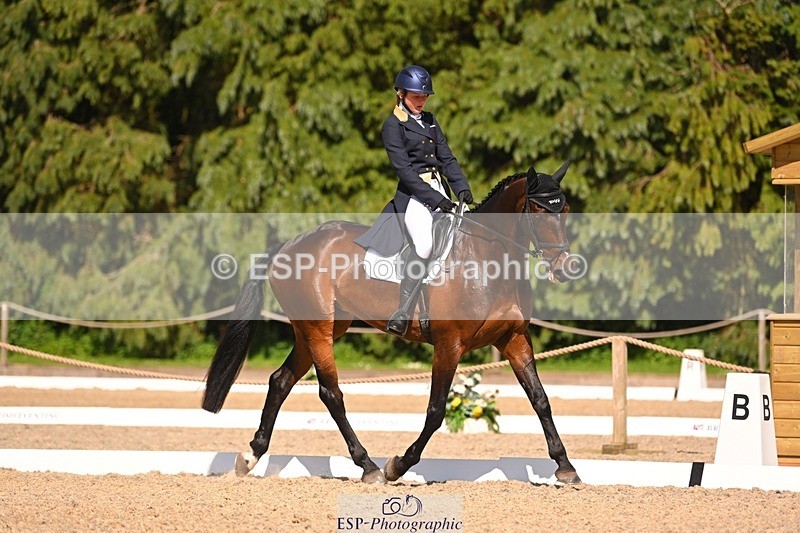 230526-161116-07290 - 254-PURE_TRENDSETTER-Ellie_Fredericks-WEDTrotUp+DR