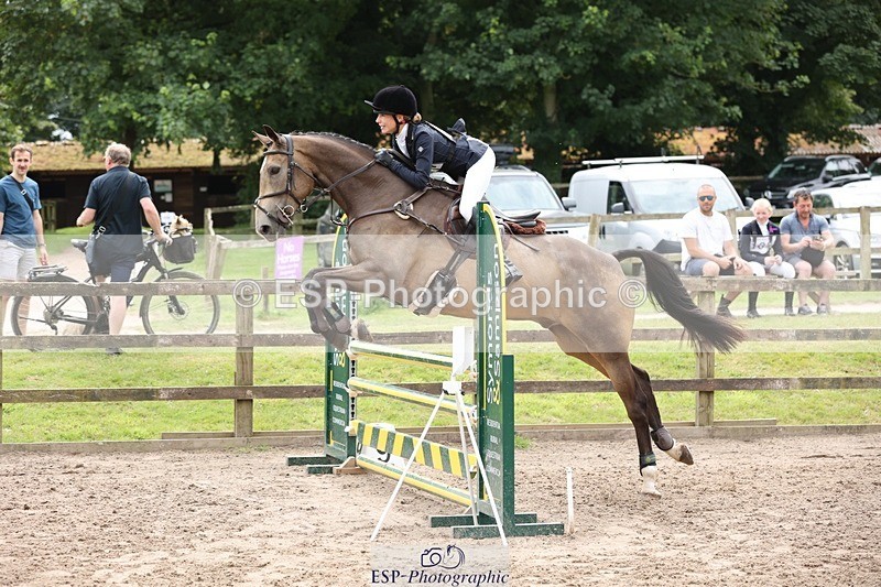 240803-140343-05885 - 227-Neve_Webber-MR_BUZZ