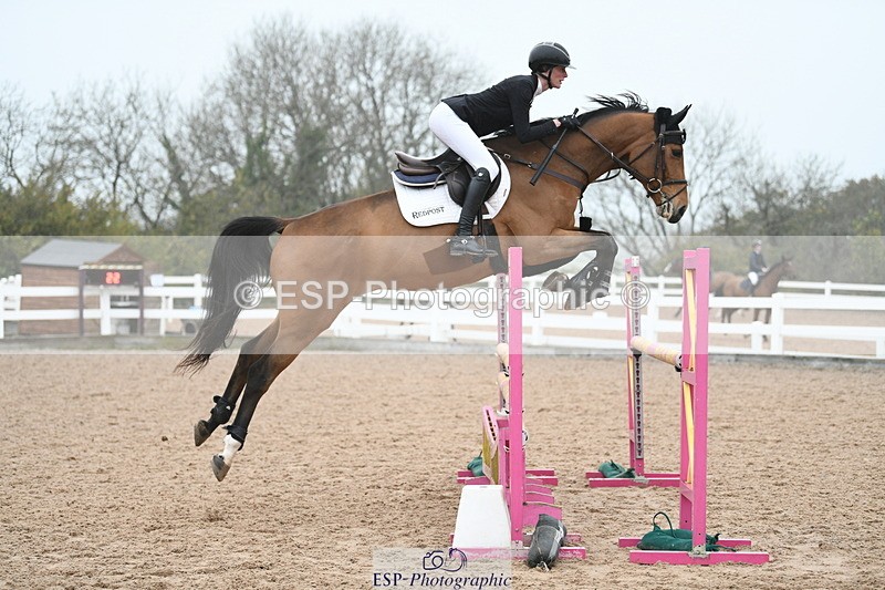 241103A-111322-07719 - SUN Cls 21 Snr Newcomers and 1.10m Open