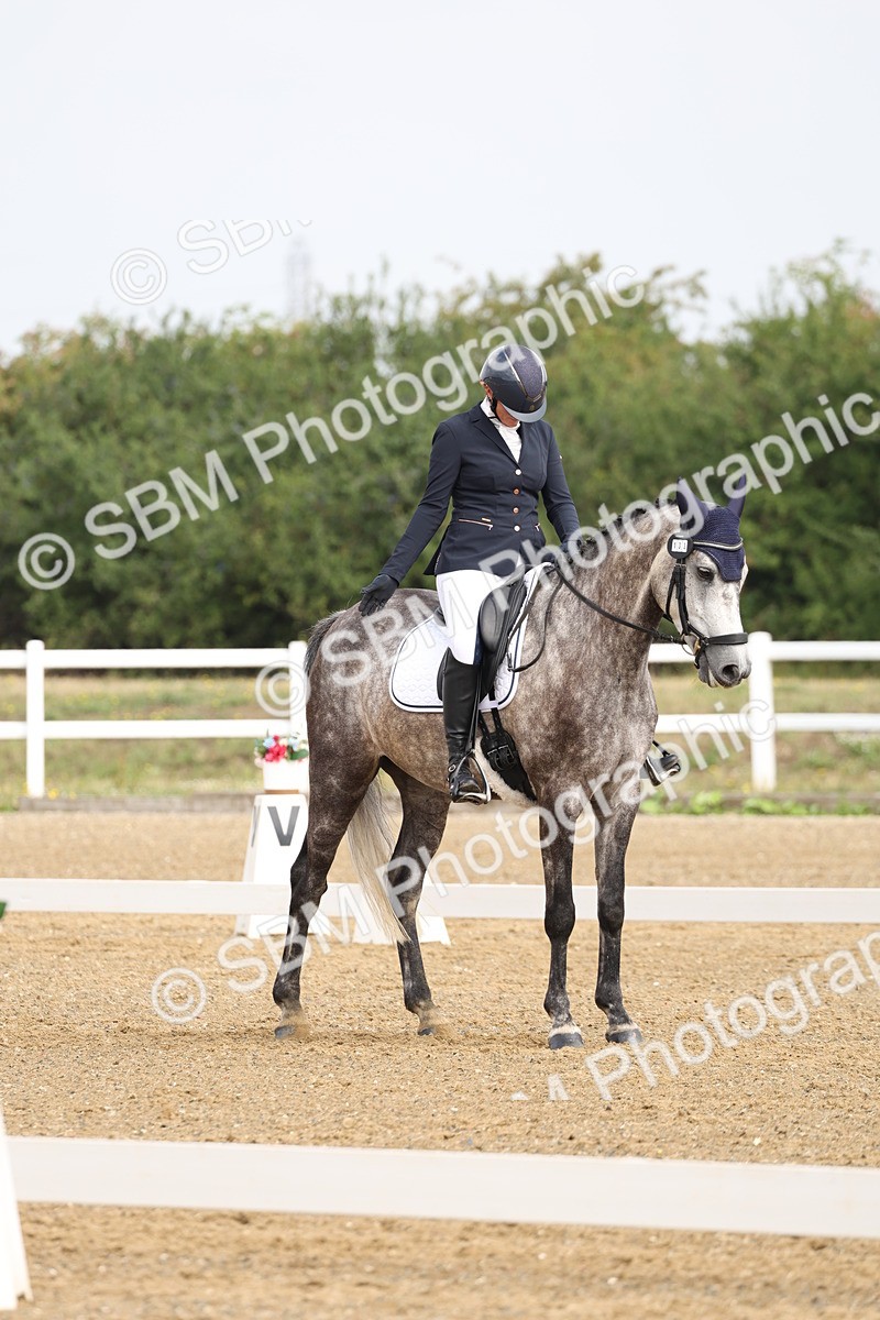 SBM_005518 - Class 6 - Novice 6 - 9.30-10.12