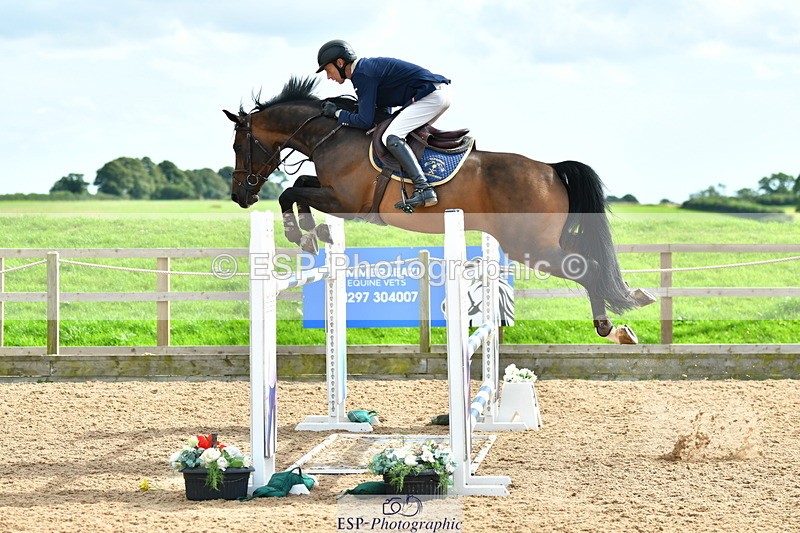 230729A-163432-07521 - Cls 18 National 1.30m