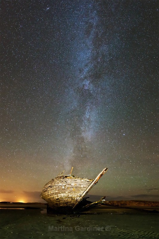 Bunbeg Starship - Ireland by Night