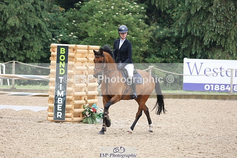 230618-103815-10235 - Cls 19 Pony Intro 1m