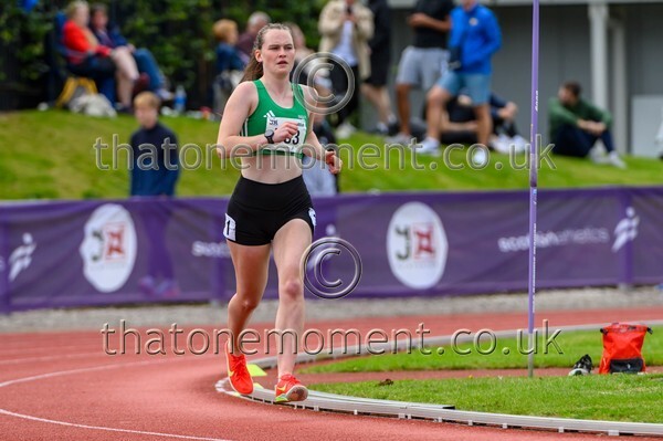 Nat26SUN-929522 - Track Female