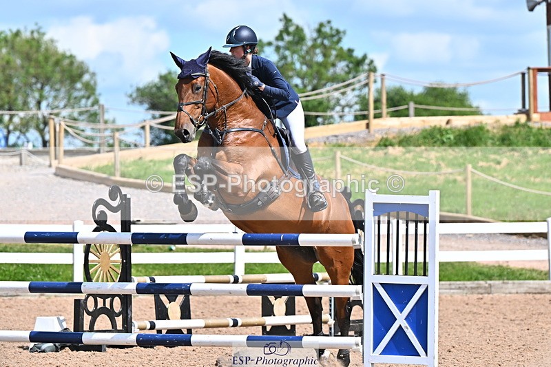240619A-153615-00883 - Cls 5 Snr Foxhunter and 1.20m Open