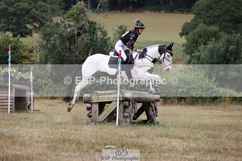 250802A-144122-05083 - F-257-Sophie.Clay-ACE