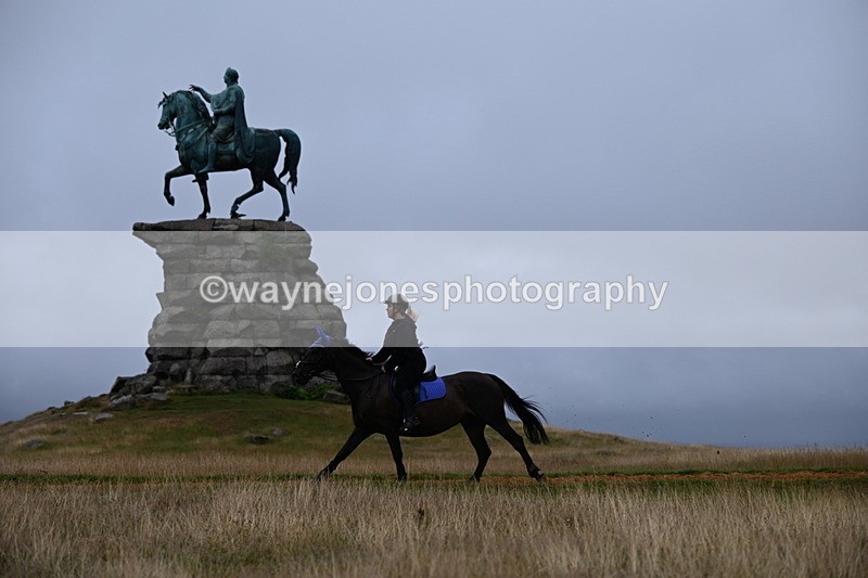 DSC_2080 - Time at Statue 12:13 to 12:32