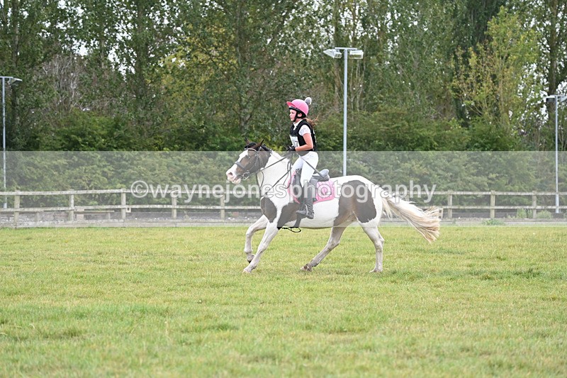 WJ6_3349 - 80cm XC Time 15:45 to 16:02