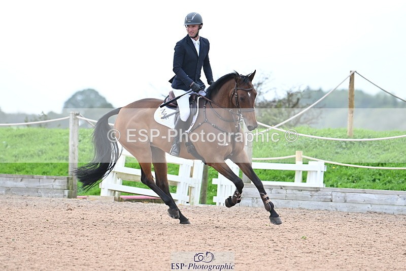 231013A-141429-02626 - Cls 9 Foxhunter & 1.20m Open